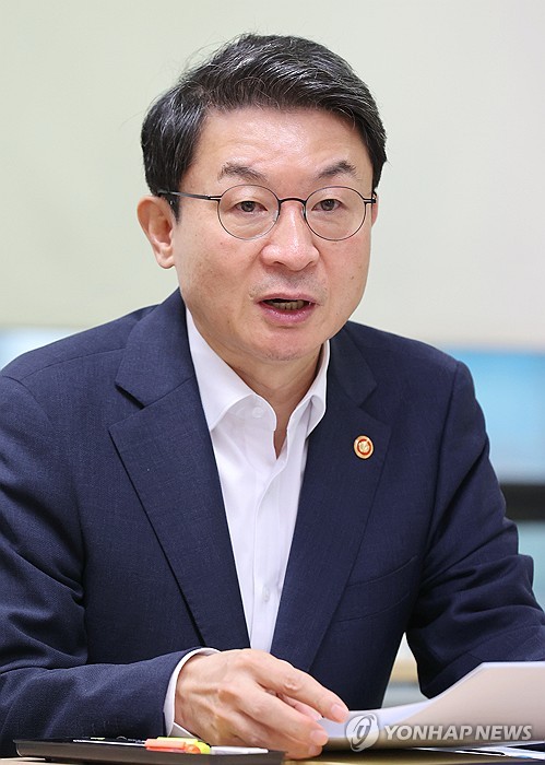 이억원 "금융권 단기 수익추구 방지 대책 강구"_정원