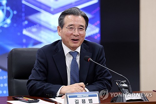 김용범 "주택공급 필사적으로 할 것…전담 장관회의 곧 출범"_정지서