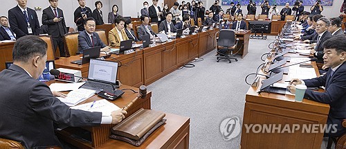 李대통령, 김현지에 ＂대통령실 대기' 지시…"국회 뜻 따라 출석"_정지서