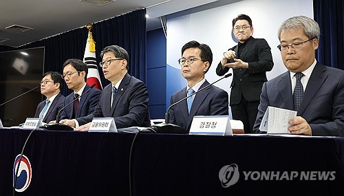 규제지역 LTV 70→40%…금융당국 "가계대출 관리 미흡 금융사 현장점검"_윤슬기