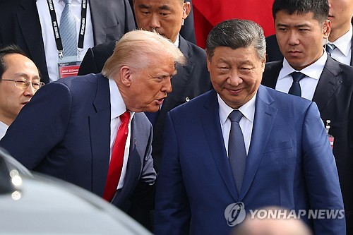 [문정현의 글로브] 환장의 콜라보_문정현