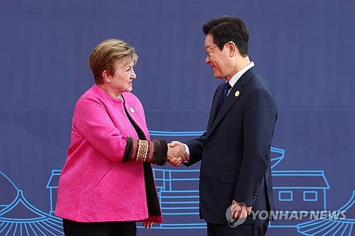 IMF총재, 李대통령에 "韓경제, 내년에 잠재성장률 수준 반등 예상"_온다예