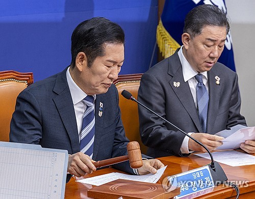 정청래 "PBR, OECD 평균 수렴하면 코스피 6천 이상도 가능"_황남경