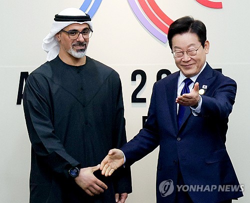 李대통령 만난 UAE 왕세자 "내달 첫 방문때 각별히 모시겠다"(종합)_황남경