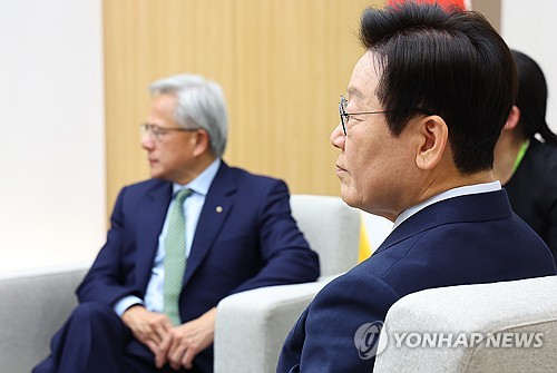 李대통령 "엔비디아와 韓기업 협력은 글로벌 협력의 대표 사례"(종합)_온다예