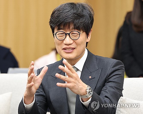 이해진 네이버 의장 "글로벌 진출이라는 '꿈과 사명감' 있었다"_최정우