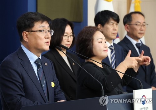 기후장관 "온실가스 감축목표 53~61%, 사회적 합의 '최소공배수'"_유수진