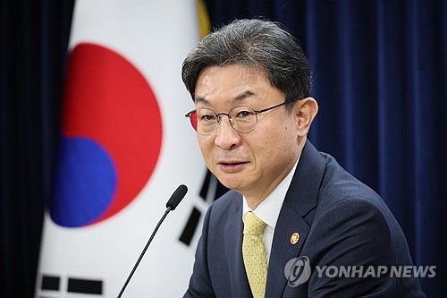 여전사도 '생산적 금융'…부수업무·미성년자 규제 손본다_정원