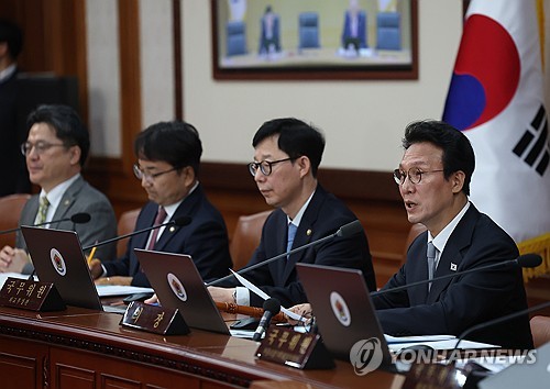 金총리 "투자 핵심은 타이밍…기업 규제 개선·투자 지원에 만전"　_온다예