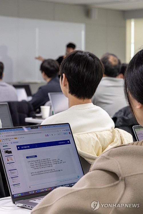 KT, AX 실행력 갖춘 AI 인재 양성 본격화_최정우