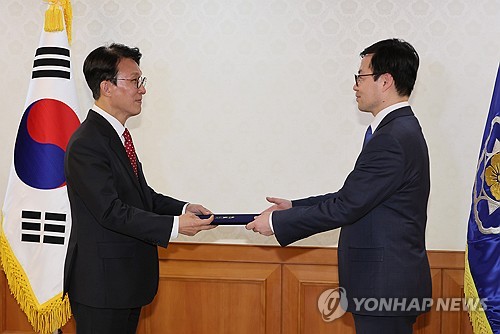 [현장에서] 여한구 통상교섭본부장의 '빛나는 지각 임명장'_유수진