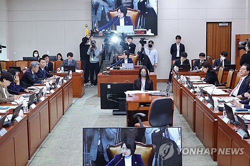 '합성니코틴 규제' 담배사업법 개정안, 국회 법사위 통과_온다예