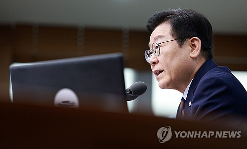 李대통령, 취임 후 첫 국정원 방문…"새로운 각오·큰 사명감 가져달라"_온다예
