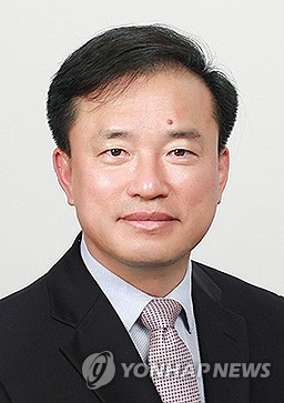 [프로필] 김종철 방미통위 위원장 후보자…헌법·언론법 전문 법조인_최정우