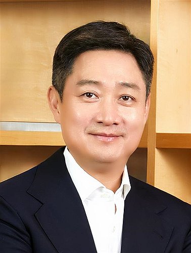 홍범식 LG U+ CEO, 'MWC 2026' 개막식 기조연설 나선다_최정우