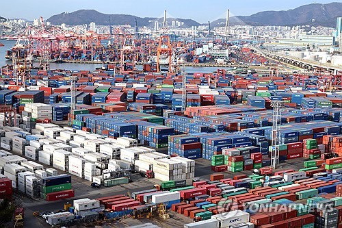 美 1월 관세수입 300억달러…회계연도 누적, 전년比 304%↑_김지연