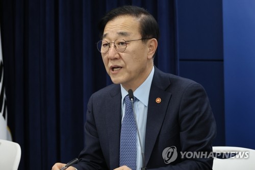 김윤덕 국토장관 "토허제 해제 고려 안한다…강남 불패 신화 없앨 것"_주동일