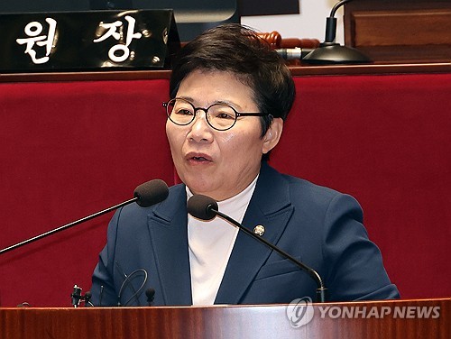 국민의힘 의원총회, 발언하는 임이자 재정경제기획위원장