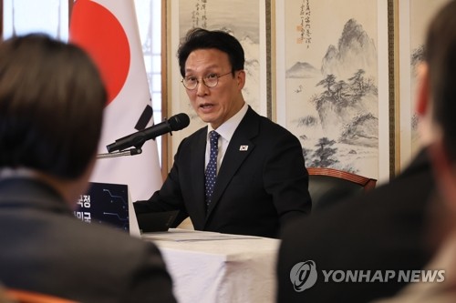 金총리 "입법지연 안타까워…올해는 민생경제 집중이 이상적"_황남경