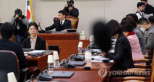 '재판소원 도입' 헌재법 개정안, 與주도 법사소위 통과_온다예