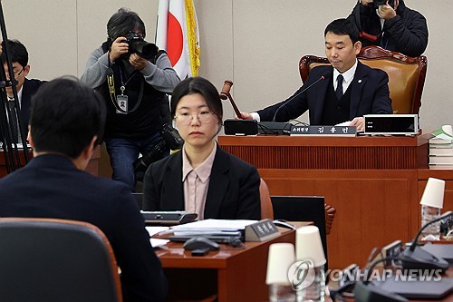 법사위 '3차 상법개정' 추가 논의키로…與 "늦어도 3월초 처리"_황남경