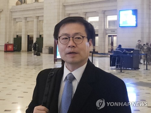 통상본부장, '관세 협상' 마치고 귀국…"美와 계속 협의"(종합)_유수진