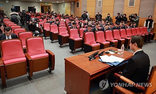 이찬진 "빗썸 사태가 구조적 문제 적나라하게 보여줘…2단계 입법에 제대로 반영"_박경은