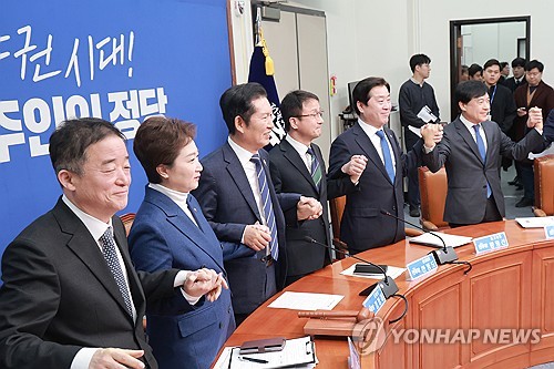 '합당 중단' 정청래 "전화위복 기회로 삼아 지선 승리에 올인"_황남경