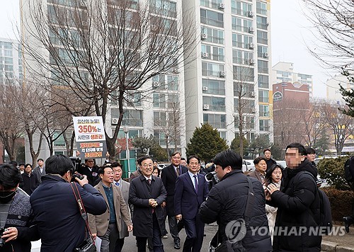 김윤덕 국토부 장관, 일산신도시 정비사업 현장방문