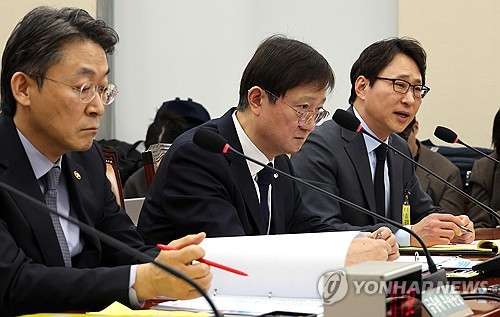 60조 유령코인 빗썸 사태 한 달…금융당국 관리 감독 기조는_박경은