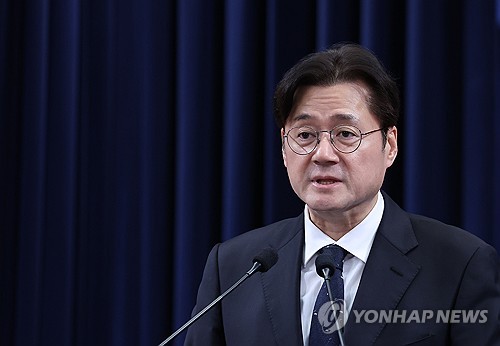 홍익표, 檢개혁 당청갈등에 "여당이면 여당답게 일처리 했으면"_정지서