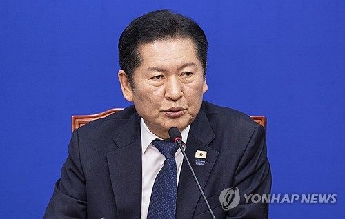 정청래, '코스피 6,000'에 "역사적인 날…오늘 3차 상법개정안 처리"_황남경