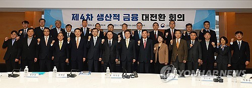 [보험사 이모저모] 사회적 책무 키우는 보험업권_이윤구