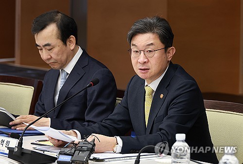 채권추심 관행 확 바꾼다…자체조정 유도·매각규율 강화_정원