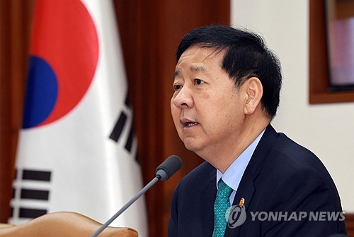 (서울=연합뉴스) 한종찬 기자 = 구윤철 경제부총리 겸 재정경제부 장관이 26일 서울 종로구 정부서울청사에서 열린 민생물가 특별관리 관계장관 태스크포스(TF) 회의에서 발언하고 있다. 2026.2.26 saba@yna.co.kr