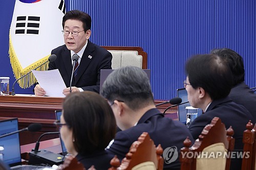 李대통령 "남북 적대감정 일순간 없앨 수 없어…남 탓할 필요 없어"_온다예
