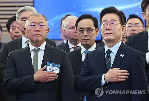 현대차, '9조' 들여 새만금에 로봇·AI·수소 거점 세운다_윤은별