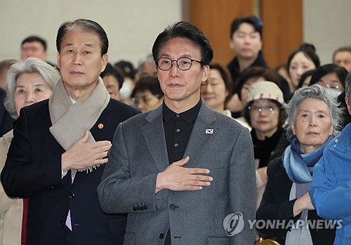 金총리 "유가 급등·외환시장 변동성 확대 대비책 마련하라" 긴급 지시_온다예