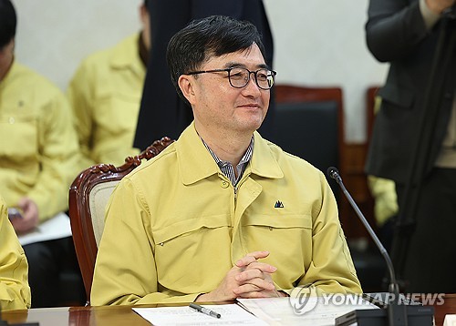 기획처 출범 3개월…장관 직무대행 "실질적 성과로 저력 입증해야"_박준형