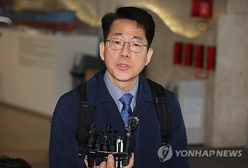 해수부 장관 후보자 "HMM 부산 이전, 해양 수도 전략의 틀에서 이행될 것"_한종화
