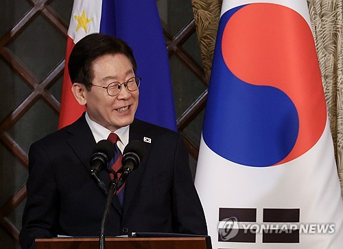 李대통령, 3박4일 싱가포르·필리핀 순방 마치고 오늘 귀국_정지서