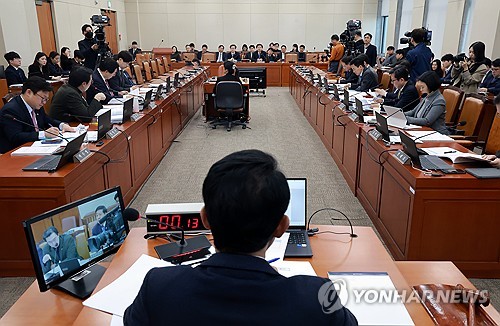 (서울=연합뉴스) 신현우 기자 = 4일 국회에서 열린 대미투자특별법 처리를 위한 특별위원회 전체회의에서 대체 토론이 이뤄지고 있다. 2026.3.4 nowwego@yna.co.kr