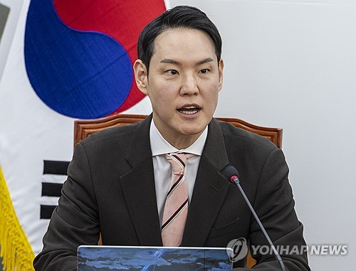 與 "개헌안 표결 불성립되면 본회의 추가 개최"_황남경