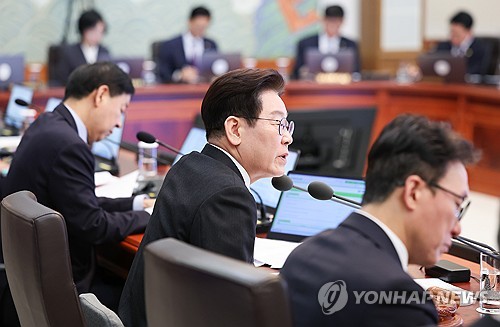 李대통령 "담합하면 회사 망할수도…협박 아니라 알려주는 것"_온다예