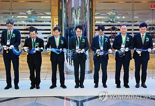 [현장에서] 그래도 인터배터리는 열려야 한다_유수진