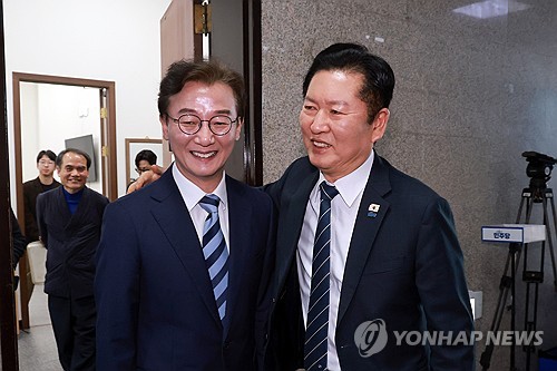 전재수 만난 정청래 "꼭 이겨달라…부산에 지선 명운 걸렸다"_온다예