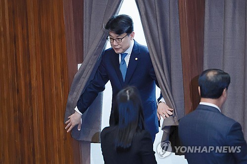 '신임 예결위원장' 진성준 "추경 조속히 편성해 급한 불부터 꺼야"_온다예