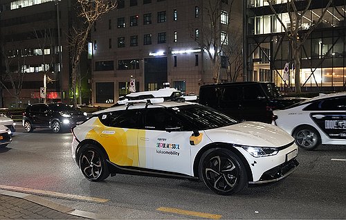 中 베이징에 8개 부처 파견…로보택시·자율주행 점검한다_한종화