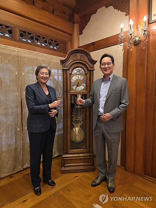 AMD 리사 수, 1박2일 '광폭 행보'…한국 AI·반도체 전방위 협력_윤영숙
