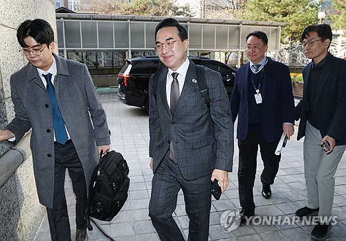 (서울=연합뉴스) 김성민 기자 = 박홍근 기획예산처 장관 후보자가 20일 서울 중구 예금보험공사에 마련된 인사청문회 준비 사무실로 출근하고 있다. 2026.3.20 ksm7976@yna.co.kr